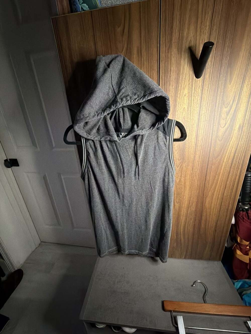 Company Eighty One Super Soft Gray Sleeveless Muscle Hoodie